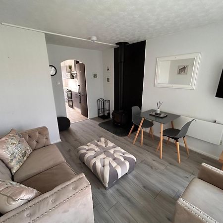 Dog Friendly Beachside Cottage No11 Kessingland With Private Parking Buitenkant foto