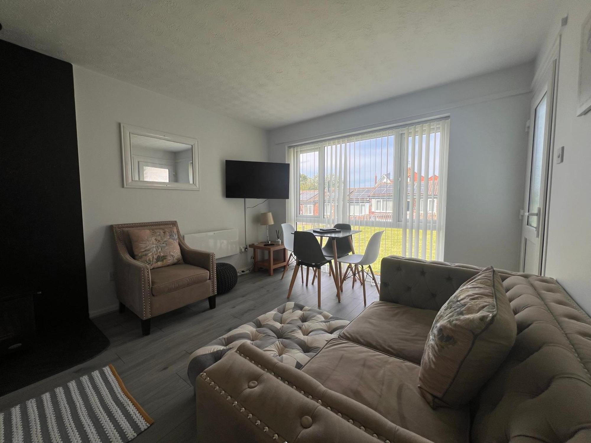Dog Friendly Beachside Cottage No11 Kessingland With Private Parking Buitenkant foto